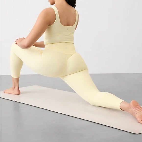 Athleta butter yellow transcend rib 7/8 tight ribbed leggings - Picture 2 of 7